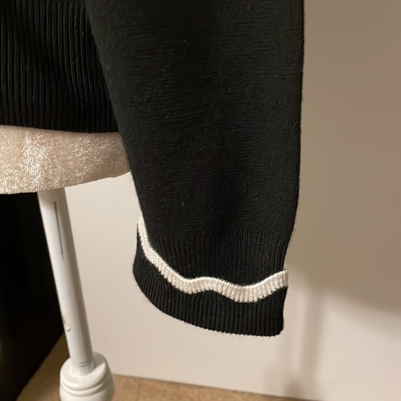 H&M Ladies Top. - Picture 5 of 9